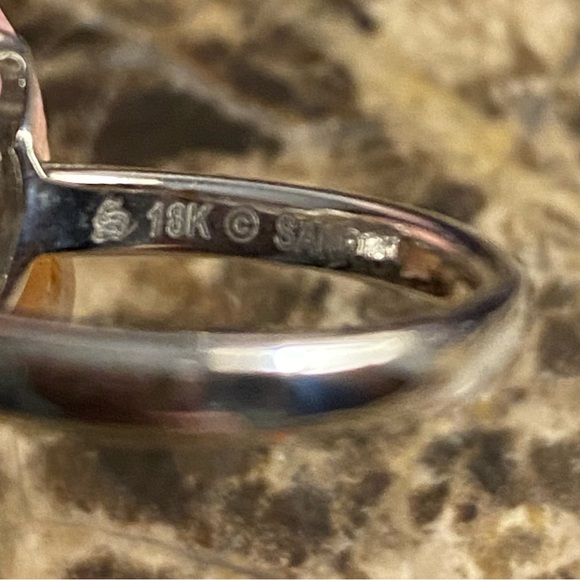 Kimora Lee Simmons hello kitty diamond ring 18k - Picture 3 of 9